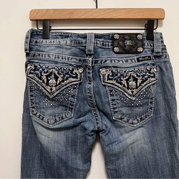 MISS ME Embroidered Boot Cut Jeans Size 28 - Picture 6 of 14